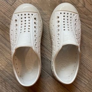 White Toddler Native Jefferson Shoes Size 10